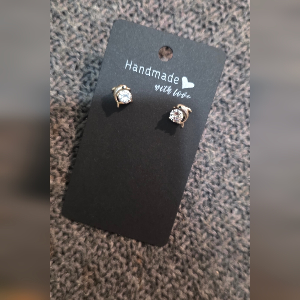 🥳4/$20  #31 Vintage Dolphin Earrings Made With Hypoallergenic Steel
